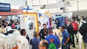 昱能科技亮相2023哥伦比亚国际光伏展，推动光储融合共生！