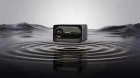 京东方全球首发定制LCD璨光高亮光机 小明V1智能投影仪上市