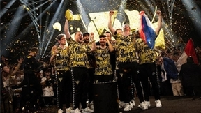 首款热插拔键盘CHERRY XTRFY K5V2洪流 耀世登场