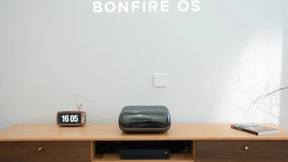 极致投射比突破行业上限，坚果O2超短焦系列投影拒绝摆放尴尬