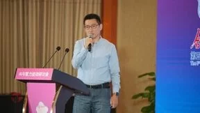 商汤科技元萝卜AI下棋机器人亮相“五智会”，助推棋类文化与数字技术深度融合