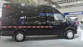 首发亮相！纯电宽体轻客东风御风V9E闪耀中国国际商用车展