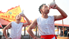 出海夜捕大黄鱼！场面太震撼