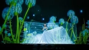 链接时光丨Simmons®全新品牌主视觉点亮全国多城地标