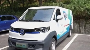 前10月连续位居榜首 新能源城配为什么选精灵？