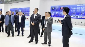 河南省副省长刘尚进率考察团莅临大华股份参观调研