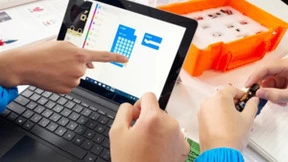 长水教育数字化新举措：智慧纸笔课堂启动试点