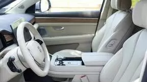 问界新M7成11月销量爆款，满足你对智慧大空间的出行想象