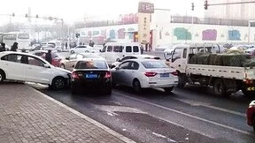 迅及科技智能手刹仪：停车更安全，生活便捷更美好