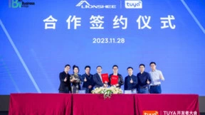 龙升能源与涂鸦智能达成合作，以“IoT+光伏”构建阳台光伏新生态