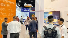 昱能科技光储一体化解决方案亮相北美能源展，备注市场瞩目！