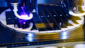 英特尔实现3D先进封装技术的大规模量产