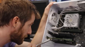 Linus Tech Tips对算能生态产品Pioneer Box进行评测，俄罗斯地区上万网友收看！