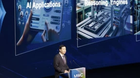 中国移动董事长杨杰：从“5G+”到“AI+”，携手共创数智未来