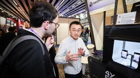 OPPO携一系列AI创新成果亮相MWC24，持续发力国际市场，推动AI探索与应用