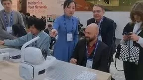 围棋机器人对弈，中国移动智家产品惊艳巴塞罗那