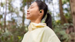 兰士顿携手半马百冠王殷晓雨，共创运动耳机新纪元