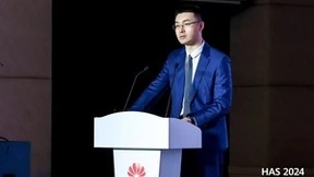 引领大模型创新实践，加速迈向高阶自智网络