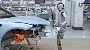 人形机器人产业发展加速腾飞，微美全息打造创新应用抢滩千亿市场