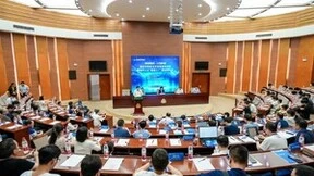 重庆市特色化示范性软件学院暨软件人才“超级工厂” 建设研讨会在重庆邮电大学举行