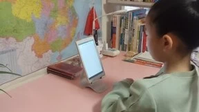 AI技术助力英语学习，iEnglish听力2.0引领听力学习新趋势