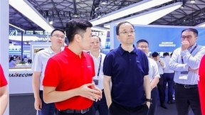 筑算网基石 创数智未来｜锐捷网络闪耀2024 MWC上海