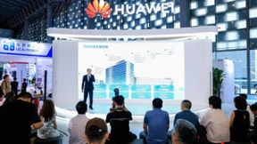 鸿合科技精彩亮相2024世界人工智能大会 联合昇腾AI发布未来教室解决方案