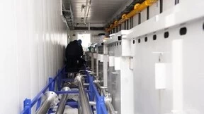 兰洋科技为联通部署浸没式液冷可移动高密度绿色数据中心投入使用，运行稳定