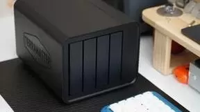 铁威马NAS：夏日探险的智能守护者