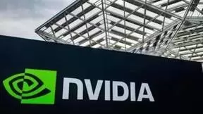 黄仁勋力推开源大模型引领创新，微美全息以AI战略驱动长期稳健增长