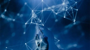 数字化转型支出强劲，AI应用成行业发展分水岭