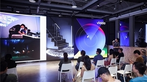 高亮度高色域，Vidda三色激光投影获新媒体艺术家青睐
