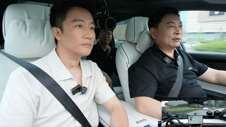 余承东携手黄轩直播智驾，新手蜕变老司机只需华为高阶智驾？