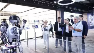 人形机器人产业迎来井喷，微美全息精准布局细分领域率先实现场景落地应用