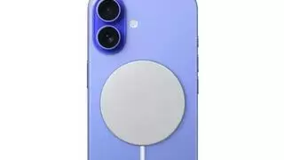 苹果为iPhone 16手机配备高达25W的MagSafe无线充电器