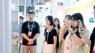 尚饮SMYZE智能饮吧亮相中国国际投资贸易洽谈会开启无人化饮品新时代