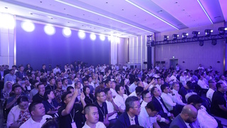 华为发布智算数据中心基础设施十大建设原则