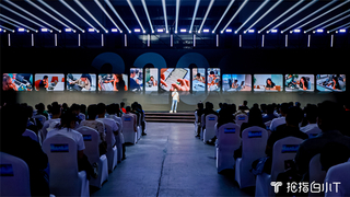 白小T：当服装品牌有了格局，是多可怕的一件事