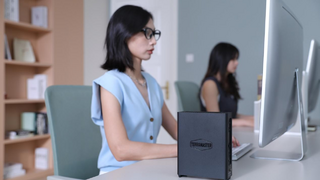 铁威马F8 SSD Plus：出差神器，NAS新品全面升级