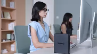 铁威马F8 SSD Plus：出差神器，NAS新品全面升级