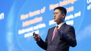 华为李鹏：拥抱移动AI时代，开创MBB商业新范式