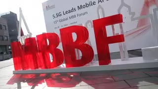 华为首发Ambient Site解决方案，构建无线智能化底座