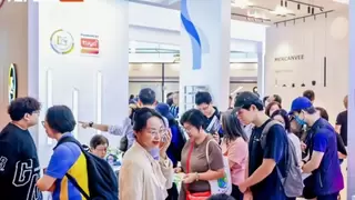 创新之光点亮绿色未来，海外新设计携全新节能灯具亮相涂鸦智能全球生态展