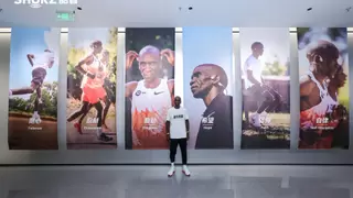 热爱造就专注，Shokz韶音全球代言人基普乔格探访韶音总部