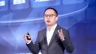 华为云CTO张宇昕：全面拥抱AI-Native，“四大践行范式”引领行业智能升级