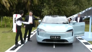 四界同台直播，余承东：鸿蒙智行的未来，只有超越和引领