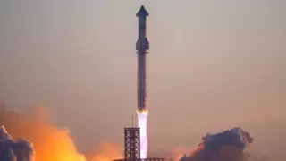 SpaceX宣布星舰巨型火箭1月13日进行第7次试飞，将发射10颗模拟卫星