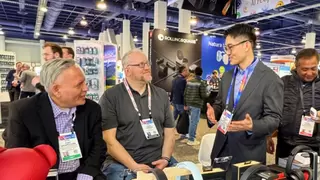 万魔声学AI耳机备受瞩目，引爆CES 2025现场气氛