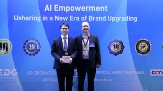 TCL实业揽获多项CES 2025科技大奖，蝉联全球消费电子品牌TOP10