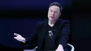 人工智能热潮持续，特斯拉/微美全息加快AI与机器人技术融合